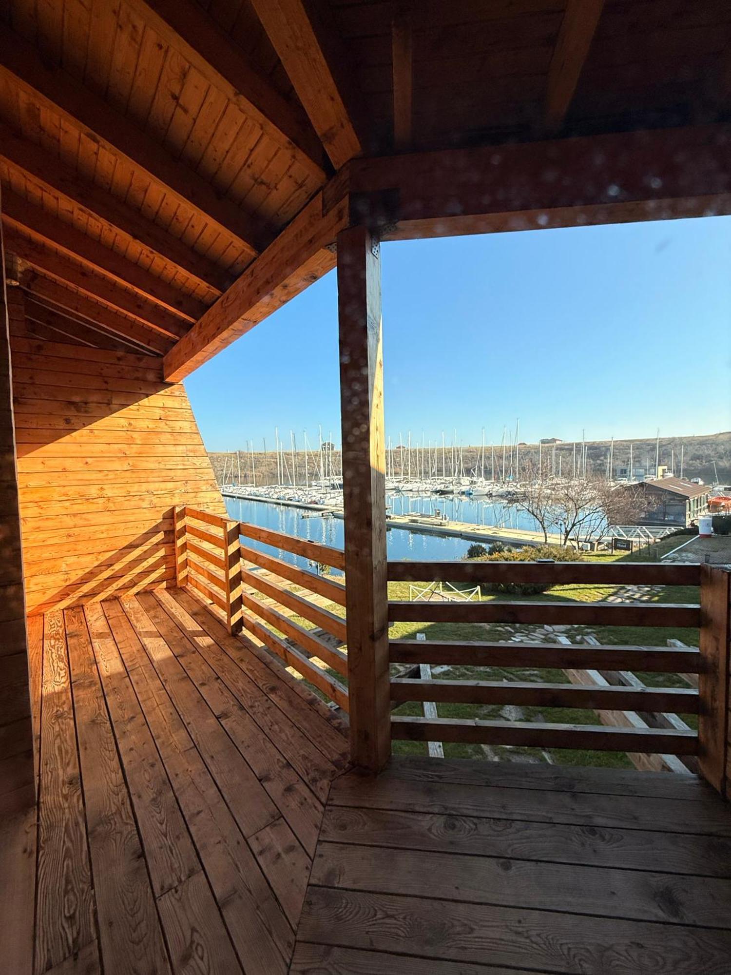 Lifeharbour Limanu Hotel Exterior photo